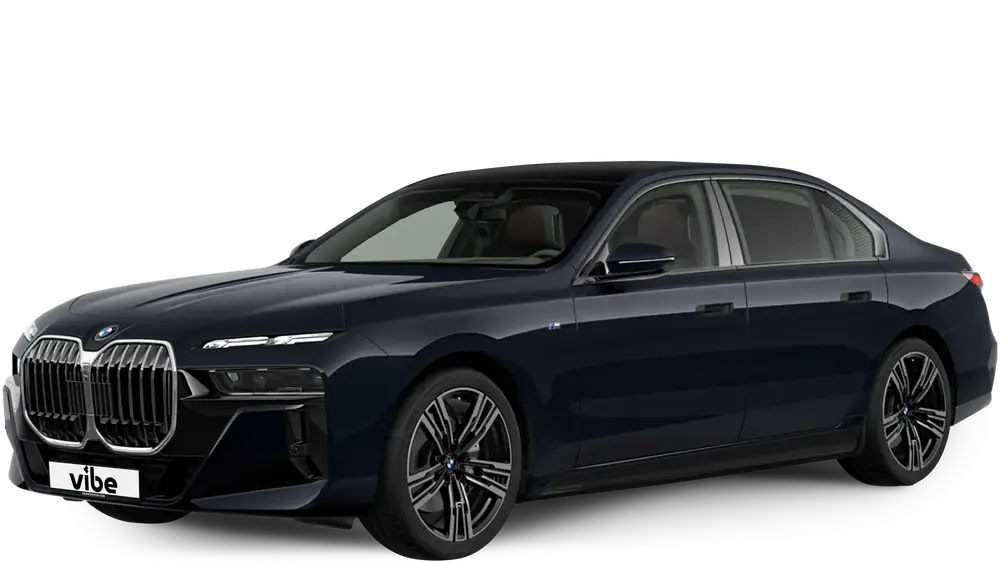 BMW i7 E-Auto in Carbonschwarz Metallic mit vibe Kennzeichen, freigestellt vor transparentem Hintergrund.