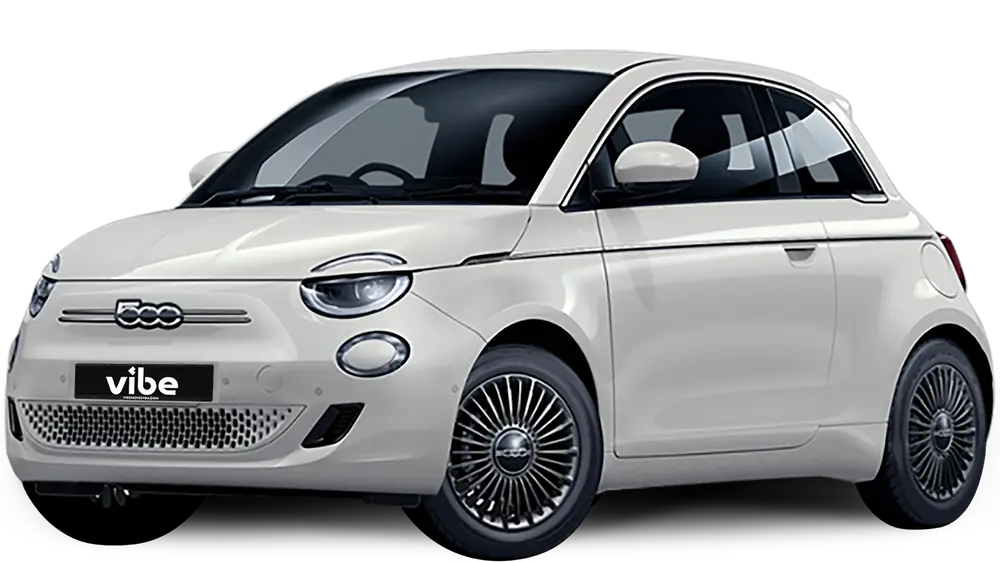 Fiat 500e Hatchback E-Auto in Ice White mit vibe Kennzeichen, freigestellt vor transparentem Hintergrund.