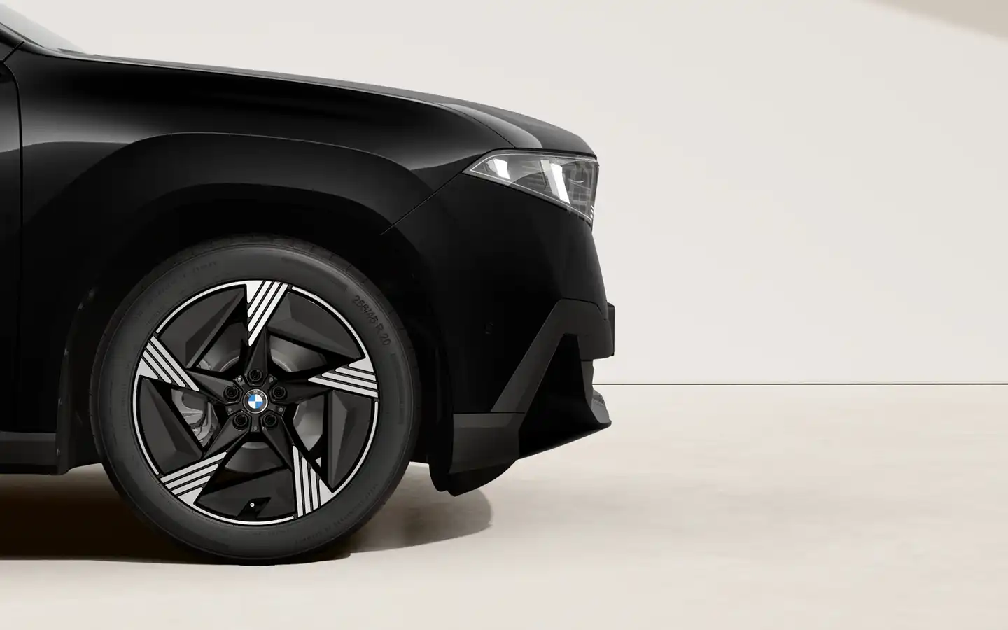 Schwarzer BMW iX3 neue Klasse.